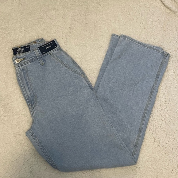 NWT Hollister Ultra High-Rise Dad Jean - W26 - Picture 3 of 8